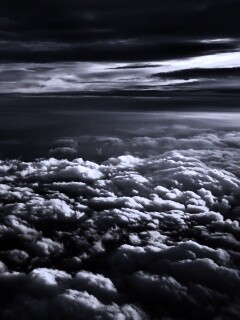 Полет над облаками обои