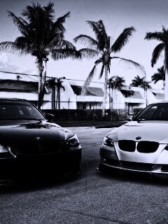 Чёрный и серебристый BMW обои