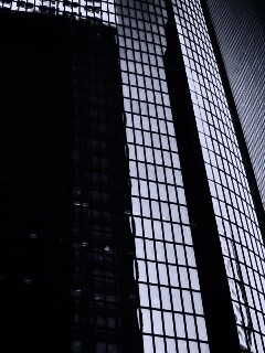 Стеклянная стена небоскреба обои