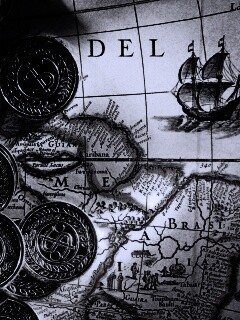 Деньги и карта сокровищ обои