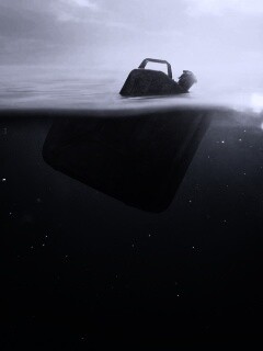 Не бывает "немного" мусора обои