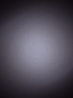 Свет на вишнёвом фоне обои