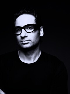 Дэвид Духовны обои