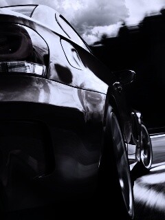 BMW входит в поворот на треке обои