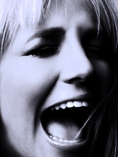 Смеющаяся Бритни обои