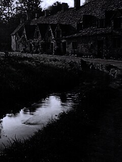 Домик в Англии обои