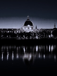 Отражение набережной обои