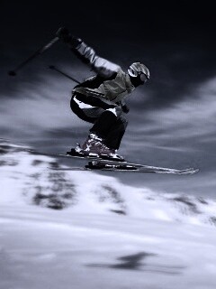 Лыжник в прыжке обои