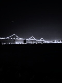 Вид на ночной мост обои