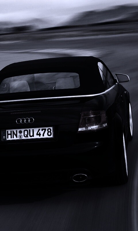 Audi RS 4 с тряпичной крышей обои