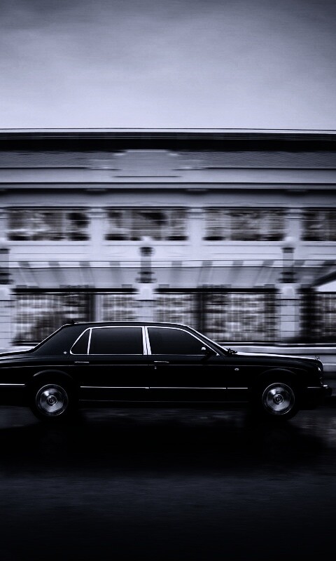 Бентли в городе обои