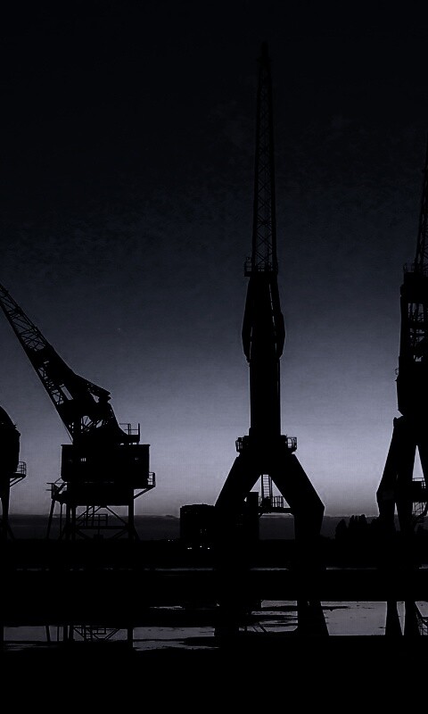 Силуэты портовых кранов обои