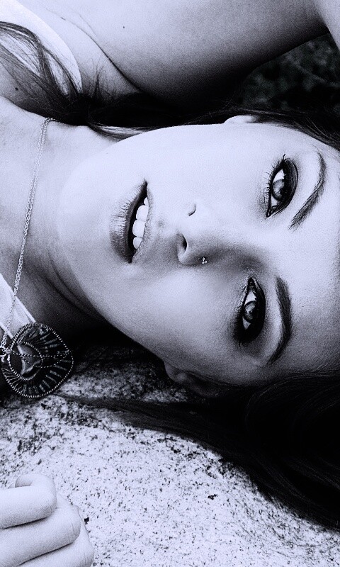 Глаза цвета моря обои