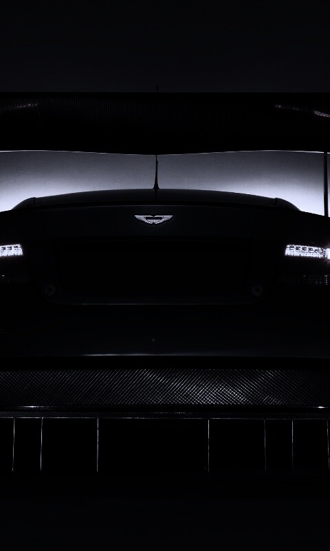 Красные задние фары спорткара обои