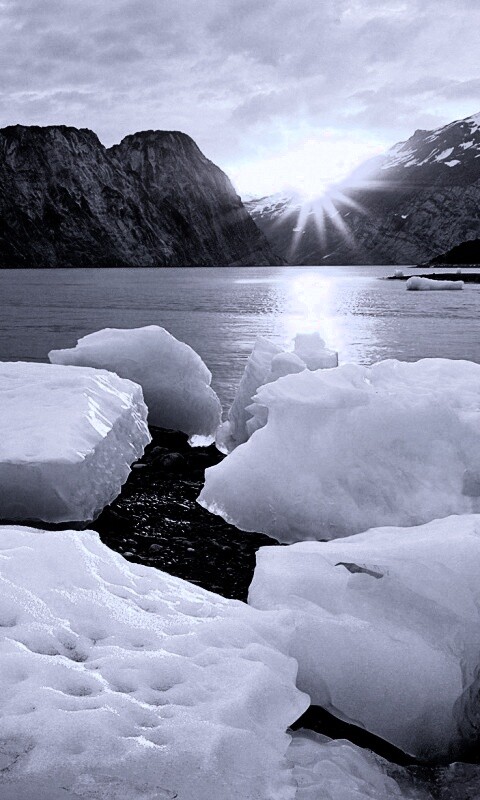 Зимнее горное озеро обои