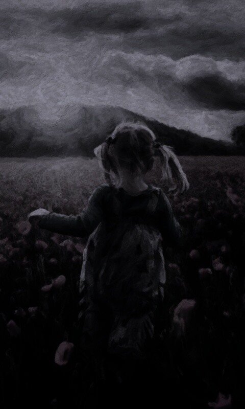 Девочка на маковом поле обои