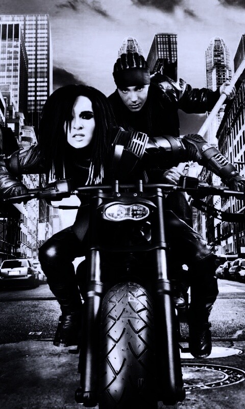 Tokio Hotel на мотоцикле обои