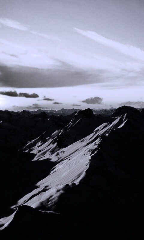 Залитые солнцем горы обои