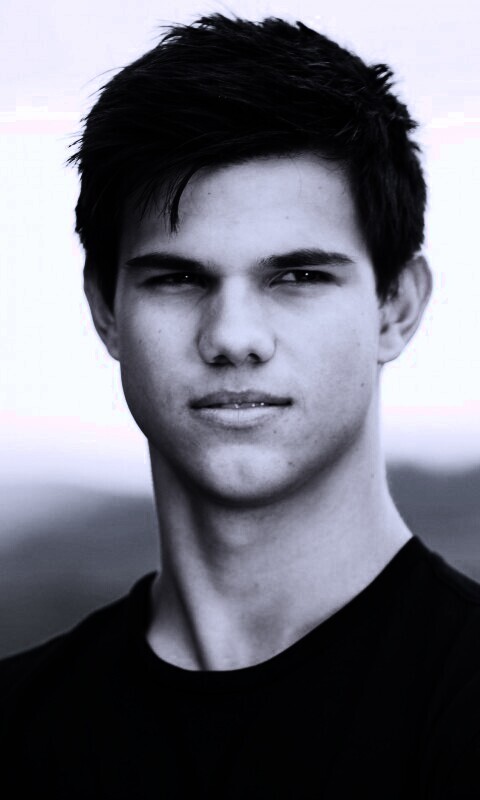 Тайлор Лотнер обои