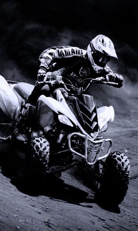 Спортсмен на квадроцикле обои