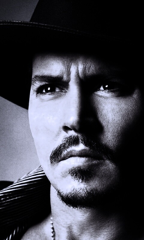 Актер Джонни Депп в широкополой шляпе обои