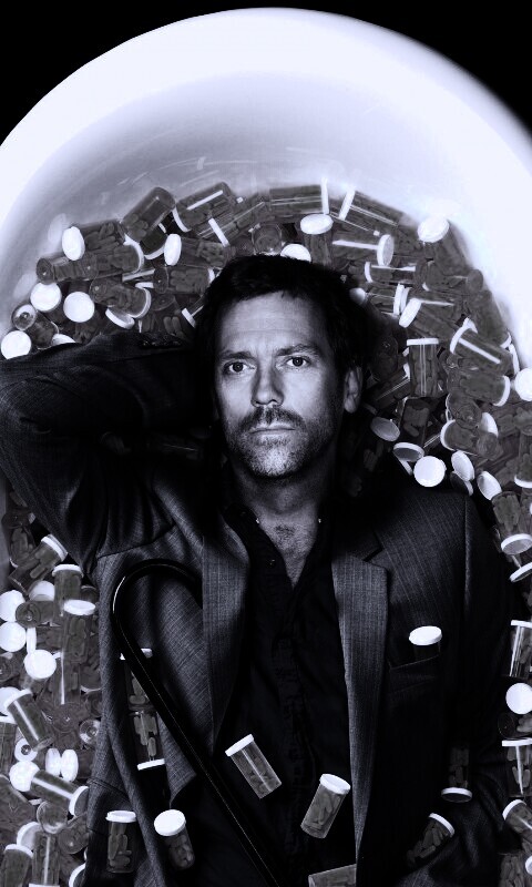 Хаус в ванне с викодином обои