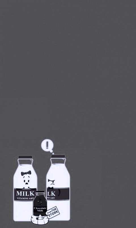 Бутылка молока сходила налево обои