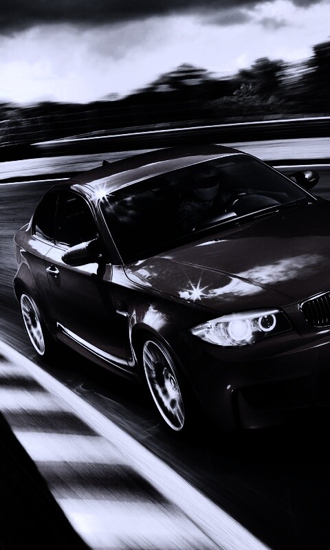 Гонщик за рулем BMW M1 обои