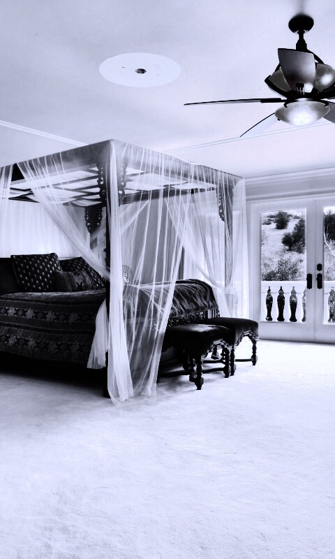 Светлая спальня обои