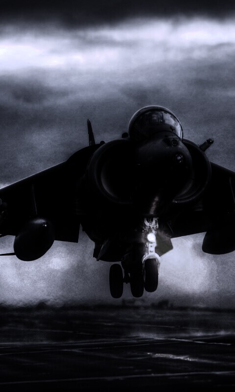 Истребитель на взлете обои