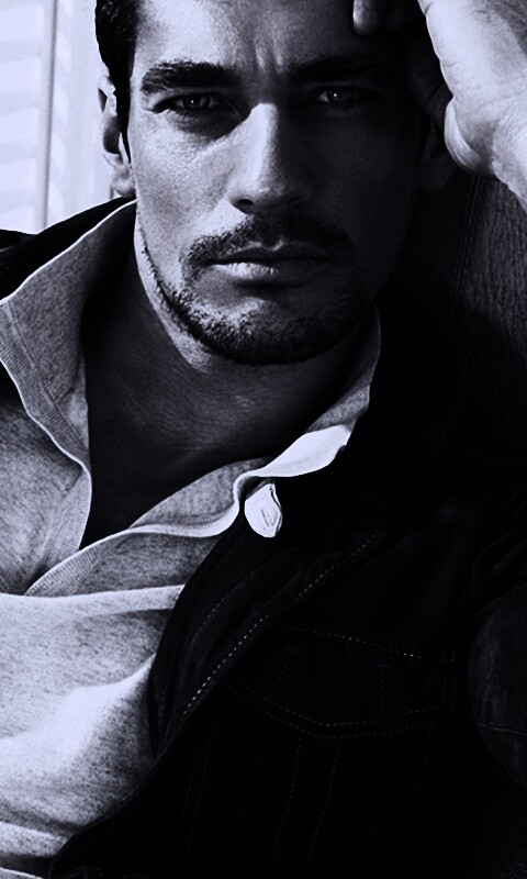 Парень в куртке обои