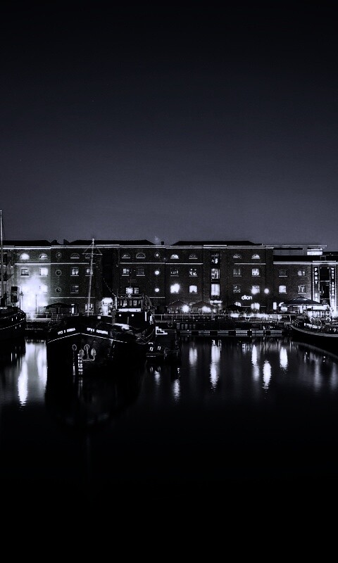 Корабли на спокойной воде обои