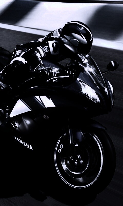 Мотоциклист на трассе обои