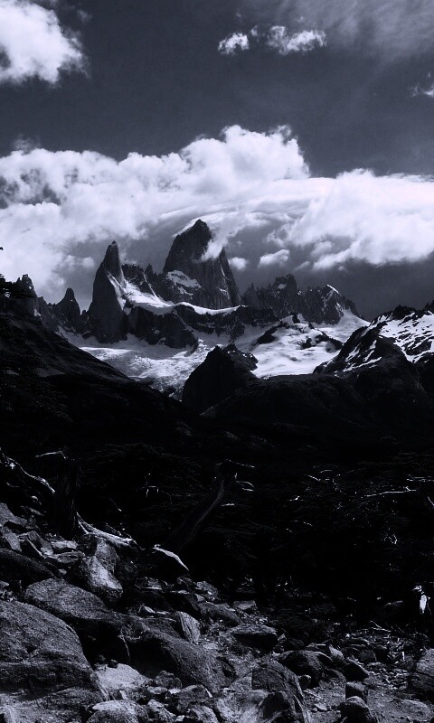 Далекие горные вершины обои