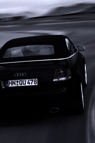 Audi RS 4 с тряпичной крышей обои