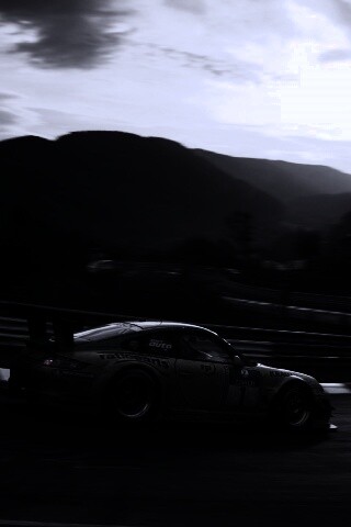 Гоночный Порше на треке обои