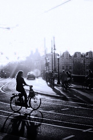 Утро в европейском городе обои