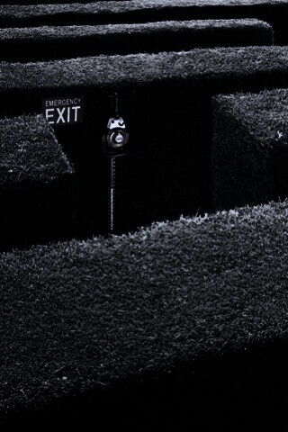 Аварийный выход из лабиринта, газонокосилки обои