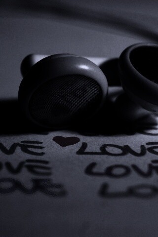 Наушники и любовь обои