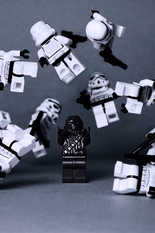 Чубака раскидывает имперских штурмовиков обои