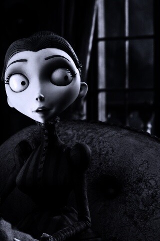 Мертвая невеста вышивает обои