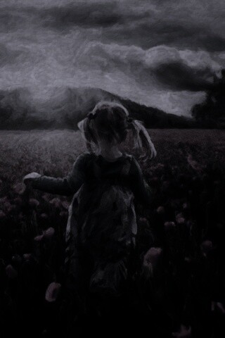 Девочка на маковом поле обои