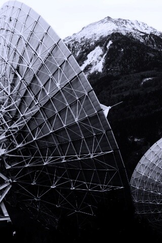 Локаторы в горах обои