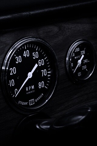 Приборная панель автомобиля Dodge обои