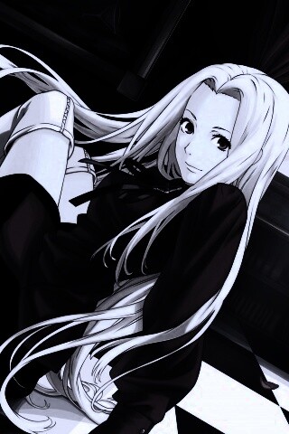 Блондинка в белых сапогах обои