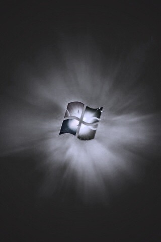 Яркий желтый логотип Windows 7 обои