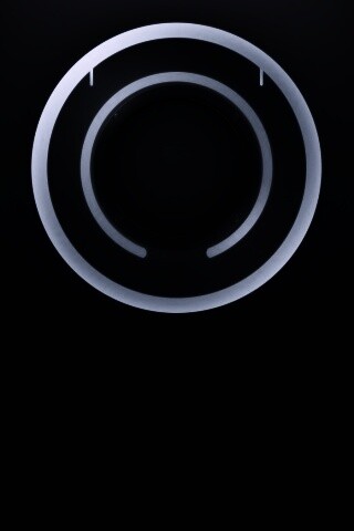 Диск из Tron на черном фоне обои