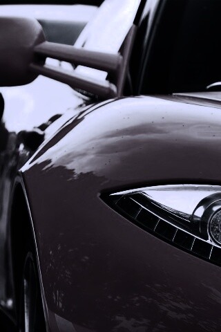 Череда красных автомобилей обои