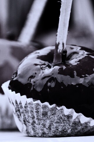 Яблочко в карамели обои