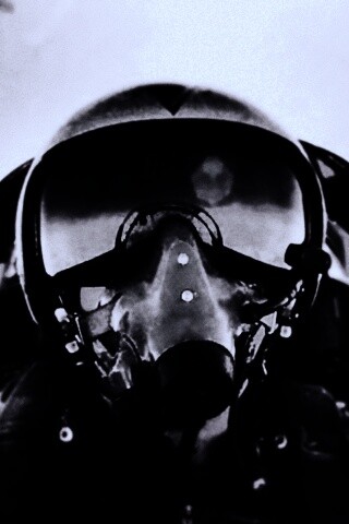 Пилот истребителя обои